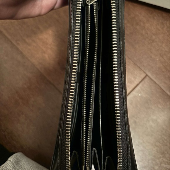 Louis Vuitton Limited edition rare handbag (wallet) perfect condition - Picture 10 of 10